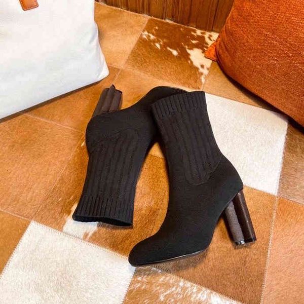 ankle women silhouette boot martin boots high heels winter warn botas stretch fabric bootie print flower heel ladies casual shoes with box, Black
ankle women silhouette boot martin boots high heels winter warn botas stretch fabric bootie print flower heel ladies casual shoes with box, Black
