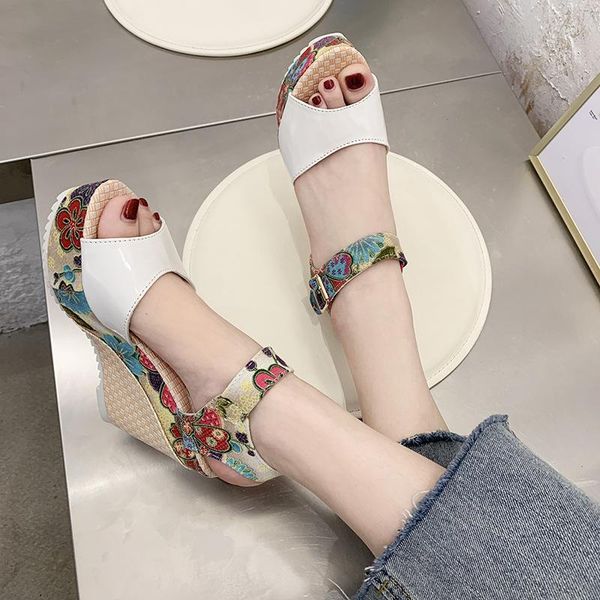 summer leisure vacation sea beach women's sandals thick-soled slope with small floral design retro classic high-heeled sandals, Black
summer leisure vacation sea beach women's sandals thick-soled slope with small floral design retro classic high-heeled sandals, Black