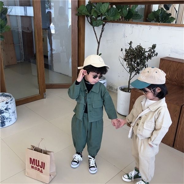 korean style boys girls fashion clothes sets solid color loose short jacket + bloomers 2pcs suits 201031, White
korean style boys girls fashion clothes sets solid color loose short jacket + bloomers 2pcs suits 201031, White