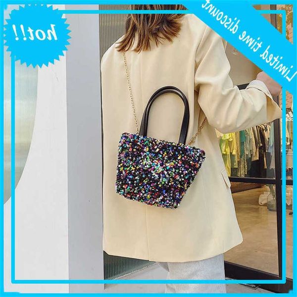 paillets oksel 2021 summer pu leather handbags lady baking shoulder bags travel chain bling mode crossbody bag 
paillets oksel 2021 summer pu leather handbags lady baking shoulder bags travel chain bling mode crossbody bag