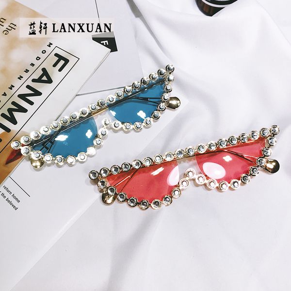 leye 2019 new fashion cat's triangle with drill sunglasses personalized small frame glasses m, White;black
leye 2019 new fashion cat's triangle with drill sunglasses personalized small frame glasses m, White;black