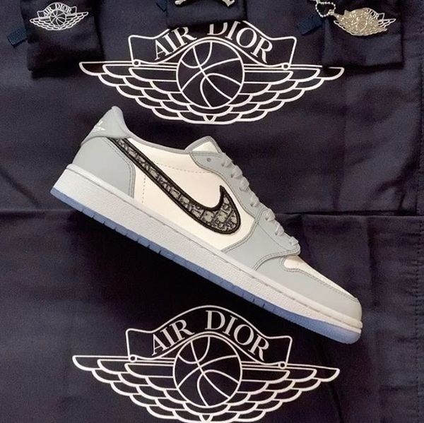 basketball shoes luxury designer paris air dìòr cònversè nÃke air jòrdà n 1 aj oblique kaws b23 zoom black retro baskets sneakers shoes
basketball shoes luxury designer paris air dìòr cònversè nÃke air jòrdà n 1 aj oblique kaws b23 zoom black retro baskets sneakers shoes