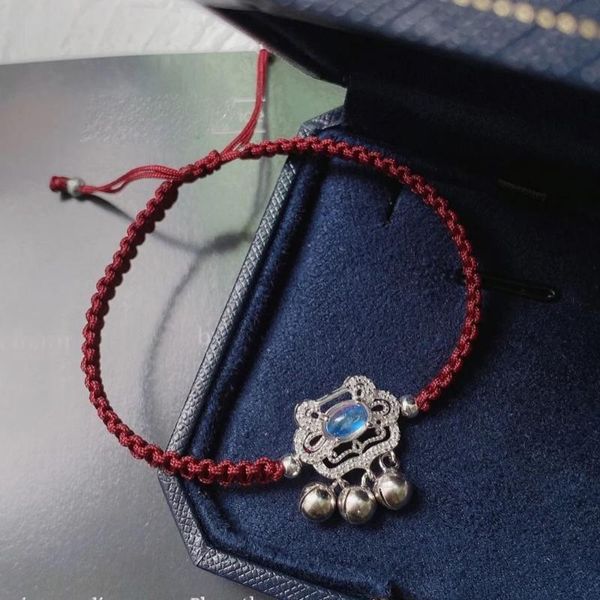 charm bracelets longevity lock red black line not fade hand rope woman couple gift fashion jewelry, Golden;silver
charm bracelets longevity lock red black line not fade hand rope woman couple gift fashion jewelry, Golden;silver