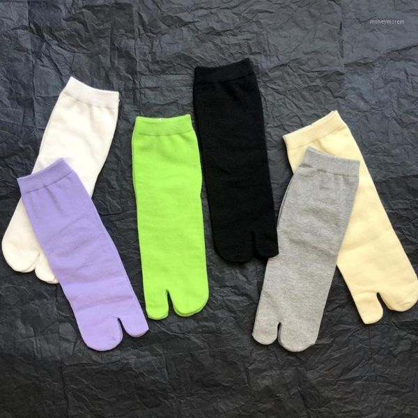 solid women combed cotton tabi socks spring summer comfortable breathable two-toed socks japanese harajuku female split toe sock1, Black;white
solid women combed cotton tabi socks spring summer comfortable breathable two-toed socks japanese harajuku female split toe sock1, Black;white