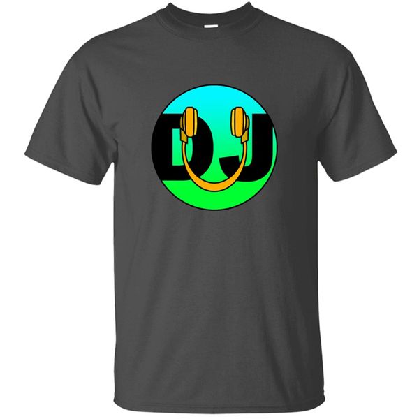 fashion printed dj smily man natural anti wrinkle clothes crew neck short sleeve men comics hoodie designers t shirts sweatshirt 
fashion printed dj smily man natural anti wrinkle clothes crew neck short sleeve men comics hoodie designers t shirts sweatshirt