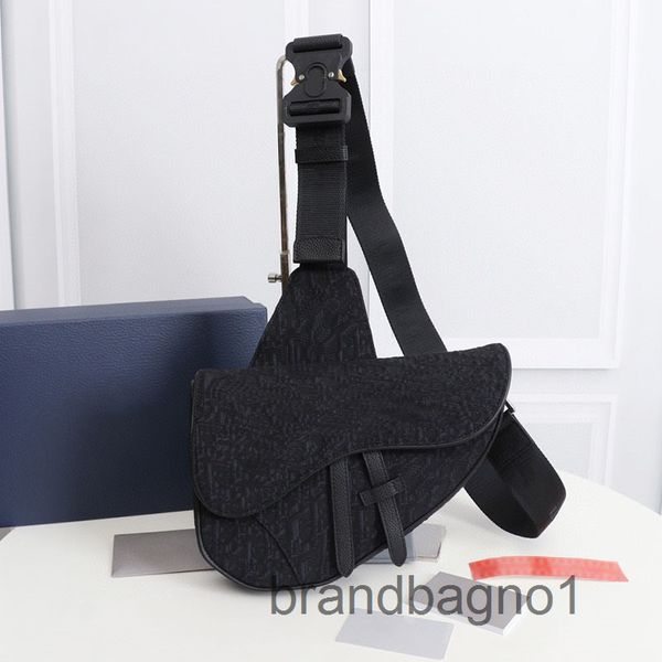 2022 fashion mens crossbody bag shoulder saddle bags purse designer handbag messenger leather backpack unisex
2022 fashion mens crossbody bag shoulder saddle bags purse designer handbag messenger leather backpack unisex