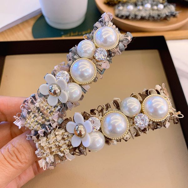 flower pearl hair clips for women hair barrette fashion hairpins snap barrettes trendy handmade hair styling accessories 0687, Black;brown
flower pearl hair clips for women hair barrette fashion hairpins snap barrettes trendy handmade hair styling accessories 0687, Black;brown