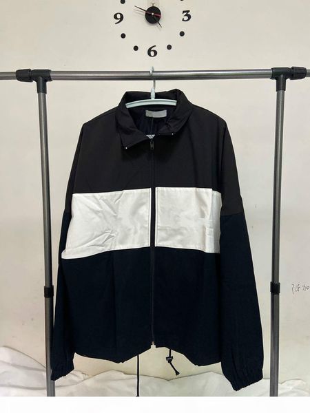 2020 spring new mens jacket fashion trend loose cotton fabric windproof hit color stitching m--xl men's and womens same coat, Black;brown
2020 spring new mens jacket fashion trend loose cotton fabric windproof hit color stitching m--xl men's and womens same coat, Black;brown