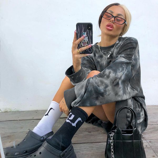 tie dye printed повседневной крупногабаритной толстовка женщина осень зима streetwear толстовка хлопок теплая длинные пуловеры кофта, Black
tie dye printed повседневной крупногабаритной толстовка женщина осень зима streetwear толстовка хлопок теплая длинные пуловеры кофта, Black