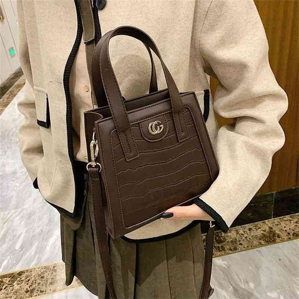 fashion women's bag in autumn and winter small square damp texture embossed large capacity single shoulder messenger bag 60% off wholes
fashion women's bag in autumn and winter small square damp texture embossed large capacity single shoulder messenger bag 60% off wholes