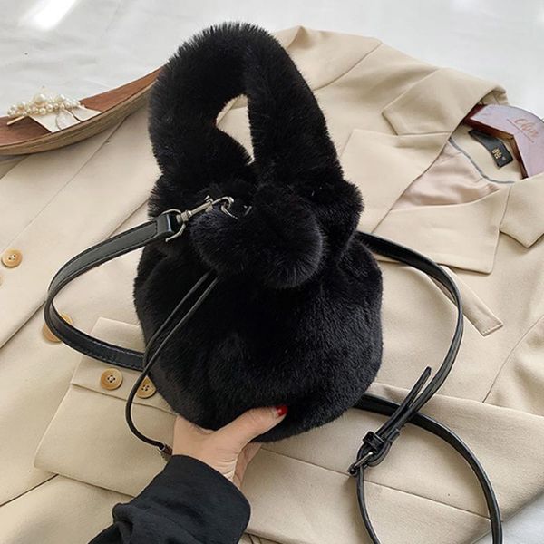 winter faux fur shoulder handbag small bucket bag designer crossbody bag soft plush women's hand
winter faux fur shoulder handbag small bucket bag designer crossbody bag soft plush women's hand