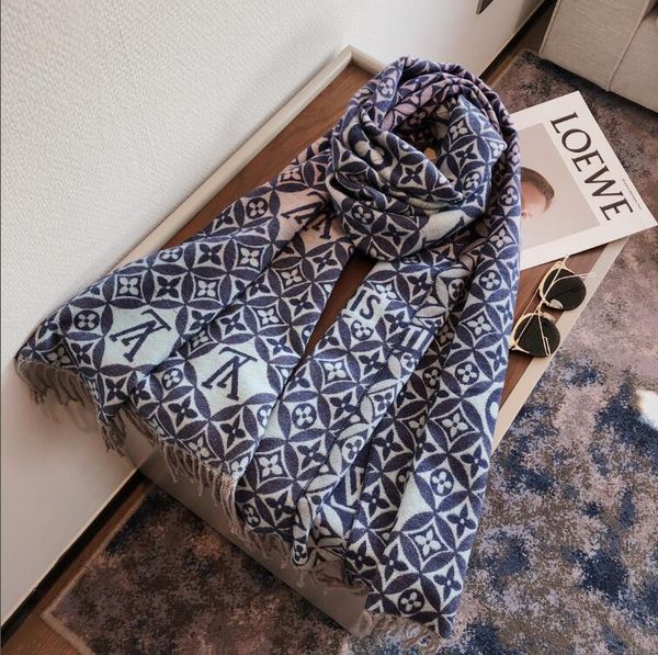 2020 quality luxury colorful letter designers silk scarf women letter shawl scarf l̴ouis v̴uitton famous scarve, Blue;gray
2020 quality luxury colorful letter designers silk scarf women letter shawl scarf l̴ouis v̴uitton famous scarve, Blue;gray