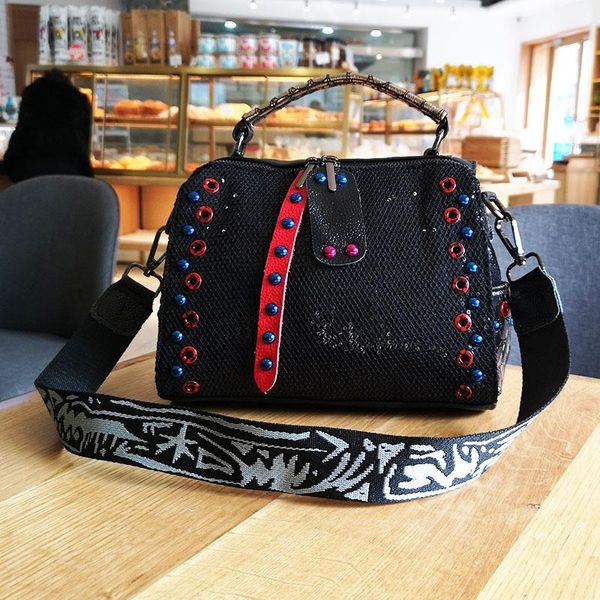 women totes luxury shoulder bags black red sequins women snake pattern leather rivets handbags 2020 new ladies crossbody bags
women totes luxury shoulder bags black red sequins women snake pattern leather rivets handbags 2020 new ladies crossbody bags