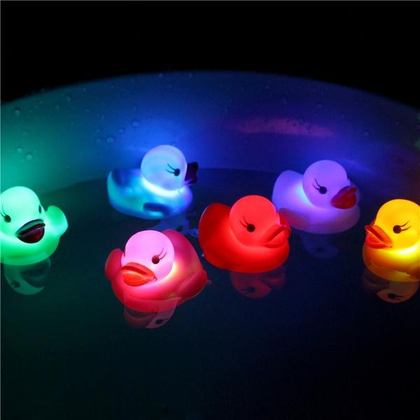 1pc New Cute Rubber Duck Bath Flashing Light Toy Duck Baby Shower Bathroom Toys Multi Color Led Lamp Bath Toys For Children