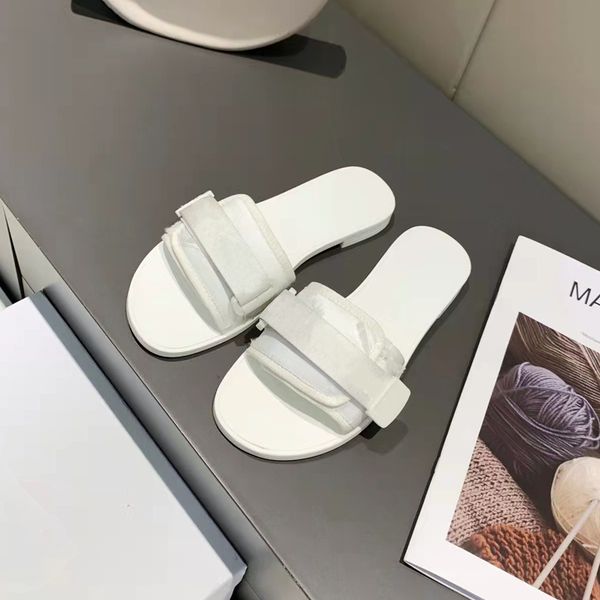 2022luxury designer summer women slippers scuffs fashion embroidery print slip on comfort flat soled shoes outdoor beach leisure, Black
2022luxury designer summer women slippers scuffs fashion embroidery print slip on comfort flat soled shoes outdoor beach leisure, Black