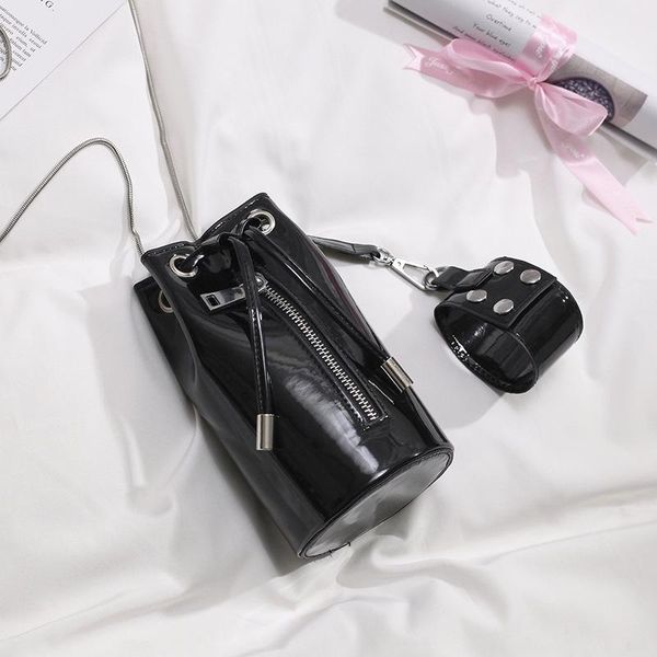 элегантная женщина женщина bucket мешок 2020 нового качество crossbody лакированной кожи женщины конструктора цепь плечо сумка
элегантная женщина женщина bucket мешок 2020 нового качество crossbody лакированной кожи женщины конструктора цепь плечо сумка