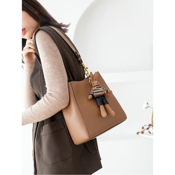 fashion women split leather shoulder bags ladies grade cowhide bucket messenger bags luxury crossbody for women coffee
fashion women split leather shoulder bags ladies grade cowhide bucket messenger bags luxury crossbody for women coffee