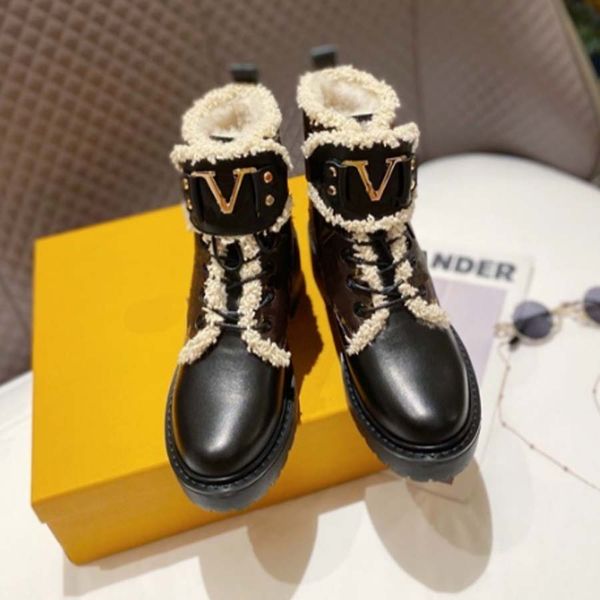 classics winter snow boots real fur slides leather waterproof warm knee high boot fashion booties with box by shoe10 47, Black
classics winter snow boots real fur slides leather waterproof warm knee high boot fashion booties with box by shoe10 47, Black