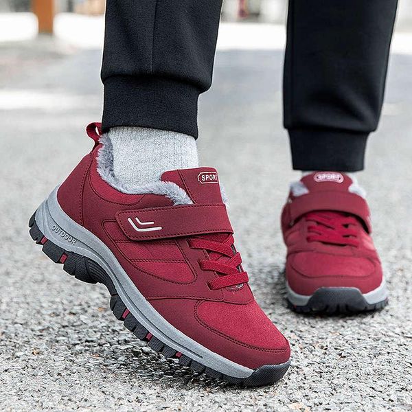 2020 women winter plush brand snow boots fashion ladies comfortable keep warm flat short boots female large size casual shoes t8, Black
2020 women winter plush brand snow boots fashion ladies comfortable keep warm flat short boots female large size casual shoes t8, Black
