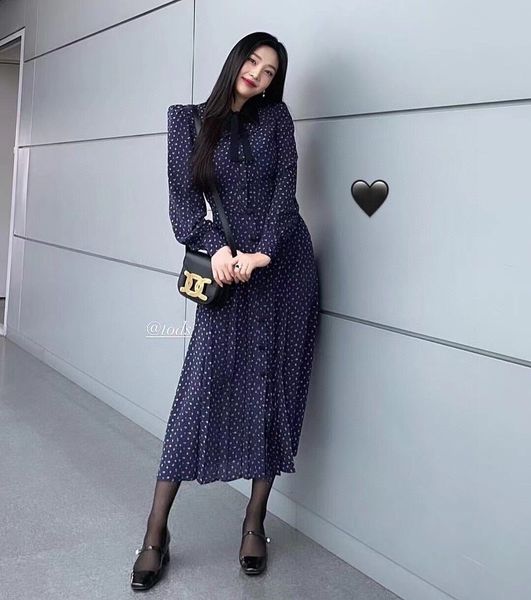22s generation high-quality new european embroidery designer dress, elegant office women's wrinkled waist, fashionable combination prin, Black;gray
22s generation high-quality new european embroidery designer dress, elegant office women's wrinkled waist, fashionable combination prin, Black;gray