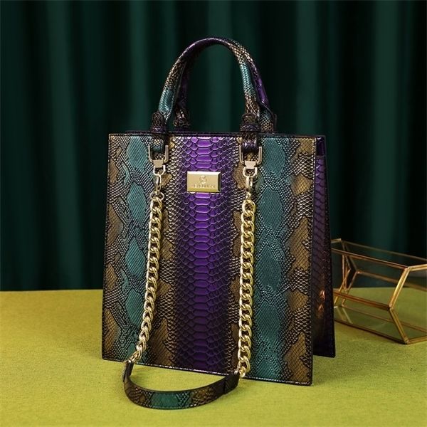 new fashion panelled serpentine bags for women leather handbag designer large capacity tote bag handle clutch c0121
new fashion panelled serpentine bags for women leather handbag designer large capacity tote bag handle clutch c0121