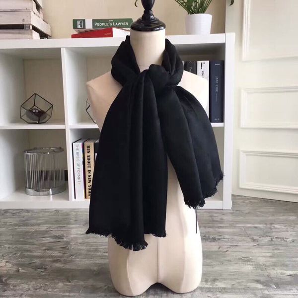 brand women silk wool scarf with embroidered luxury floral pattern 140*140 cm square blanket soft shawl for women 201026, Blue;gray
brand women silk wool scarf with embroidered luxury floral pattern 140*140 cm square blanket soft shawl for women 201026, Blue;gray