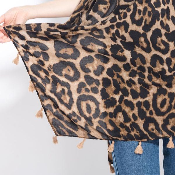 runmeifa 2018 fashion women luxury leopard grain pattern warm scarf cotton long tassel cape style soft shawl and wraps female wmtnkh, Blue;gray
runmeifa 2018 fashion women luxury leopard grain pattern warm scarf cotton long tassel cape style soft shawl and wraps female wmtnkh, Blue;gray