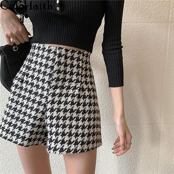 colorfaith new 2021 autumn winter women shorts wide leg high waist fashionable woolen tweed checkered lady shorts trousers p7774, White;black
colorfaith new 2021 autumn winter women shorts wide leg high waist fashionable woolen tweed checkered lady shorts trousers p7774, White;black