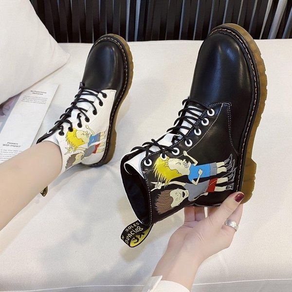 осень женской моды 2020 snow boots британского стиль ретро шнуровка мультипликационного персонажа печати голеностопных добычи обувь для женщ, Black
осень женской моды 2020 snow boots британского стиль ретро шнуровка мультипликационного персонажа печати голеностопных добычи обувь для женщ, Black