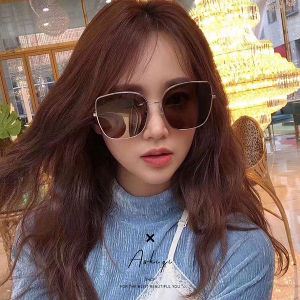2020 wanghong same gm sunglasses women's new square large frame thin sunglasses men's trendsetter metal glasses korean version, White;black
2020 wanghong same gm sunglasses women's new square large frame thin sunglasses men's trendsetter metal glasses korean version, White;black