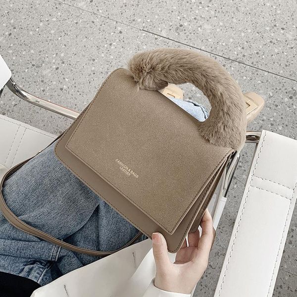 faux mur женщины сумка маленькая пу кожаные сумки crossbody для женщин 2020 зимние женские простые сумки на плечо женские рука
faux mur женщины сумка маленькая пу кожаные сумки crossbody для женщин 2020 зимние женские простые сумки на плечо женские рука
