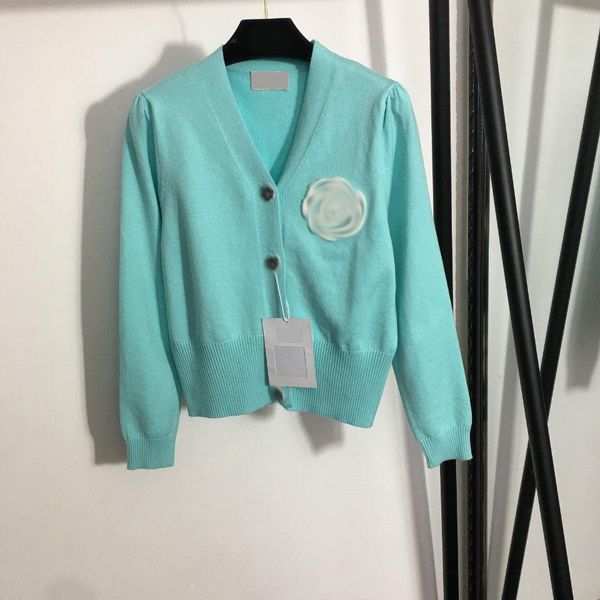 2530 2022milan style spring summer brand sweater brand same style regular black cardigan v neck blue sweater long sleeve women clothes meiyi, White;black
2530 2022milan style spring summer brand sweater brand same style regular black cardigan v neck blue sweater long sleeve women clothes meiyi, White;black