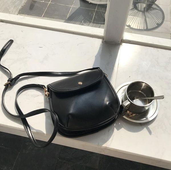2020 женщины сумки на ремне crossbody малой сумка mini girls прекрасные повседневный темперамент pu женская сумка
2020 женщины сумки на ремне crossbody малой сумка mini girls прекрасные повседневный темперамент pu женская сумка