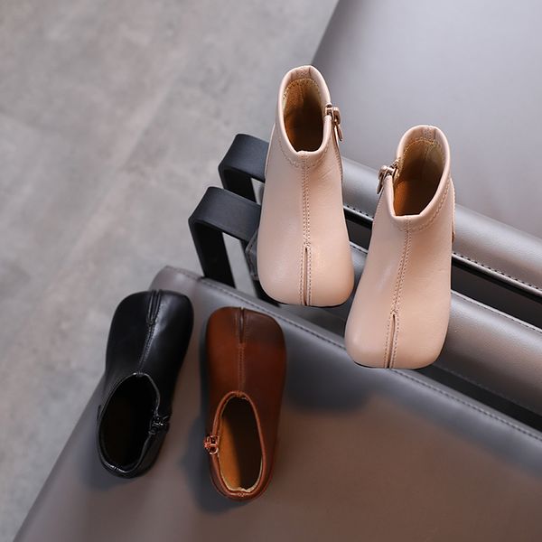 autumn 2020 new children's martin boots korean fashion girl shoes 1-3 years old super soft and comfortable, Black;red
autumn 2020 new children's martin boots korean fashion girl shoes 1-3 years old super soft and comfortable, Black;red