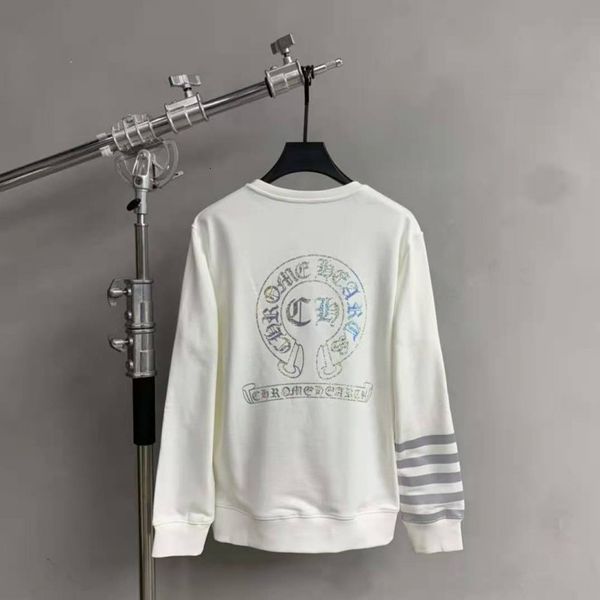 chao brand new croxin horseshoe sanskrit luminous four bar men's and women's reflective pullover ins kqr6, Black
chao brand new croxin horseshoe sanskrit luminous four bar men's and women's reflective pullover ins kqr6, Black