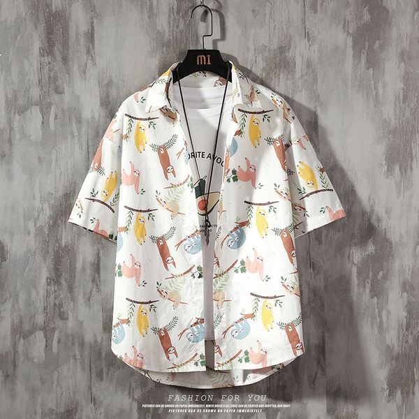 2021 new male casual beach lapel shirt anime summer short sleeve blouse loose vintage size 5xl clothes p0s1, White;black
2021 new male casual beach lapel shirt anime summer short sleeve blouse loose vintage size 5xl clothes p0s1, White;black