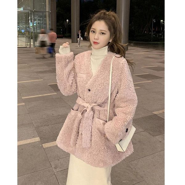 women's jackets 2021 fall/winter temperament goddess fan pink lamb woolen coat for girls small, Black;brown
women's jackets 2021 fall/winter temperament goddess fan pink lamb woolen coat for girls small, Black;brown
