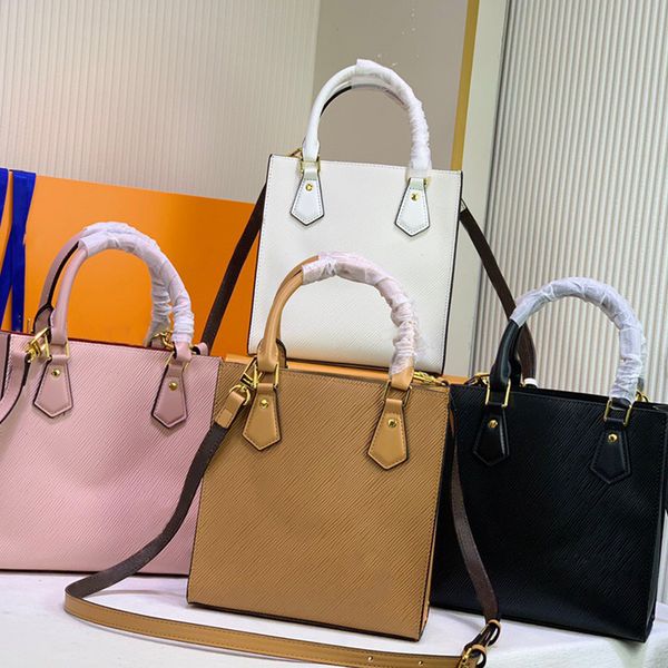 2022 luxury handbag high-quality retro organ diagonal bag water ripple vertical shopping bags
2022 luxury handbag high-quality retro organ diagonal bag water ripple vertical shopping bags