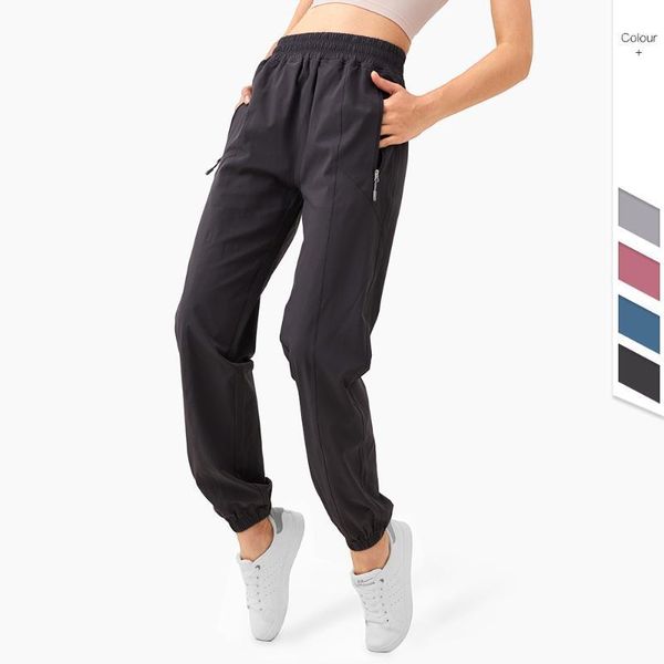 running pants light weight workout shorts women yoga set sportswear gym clothing fitness sports leisurewear1, Black;blue
running pants light weight workout shorts women yoga set sportswear gym clothing fitness sports leisurewear1, Black;blue