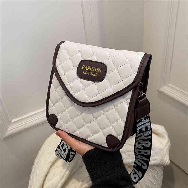 2022 factory wholesale bag female korean version fashion trend contrast color single shoulder bag rhombic lattice texture leisure versatile
2022 factory wholesale bag female korean version fashion trend contrast color single shoulder bag rhombic lattice texture leisure versatile