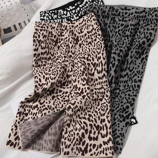 skirts 2021 winte elastic waist leopard print midi skirt women knitted stretchy straight mid-calf female vintage, Black
skirts 2021 winte elastic waist leopard print midi skirt women knitted stretchy straight mid-calf female vintage, Black