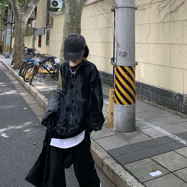 asakawa jiuyi new autumn 2020 black tie dye loose bf languid foreign style pullover for women
asakawa jiuyi new autumn 2020 black tie dye loose bf languid foreign style pullover for women