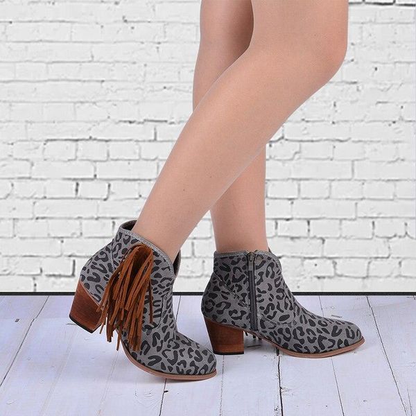 dropship new fashion 2020 women's ankle boots leopard fringe ladies chunky female shoes woman footwear short boots plus size 43, Black
dropship new fashion 2020 women's ankle boots leopard fringe ladies chunky female shoes woman footwear short boots plus size 43, Black
