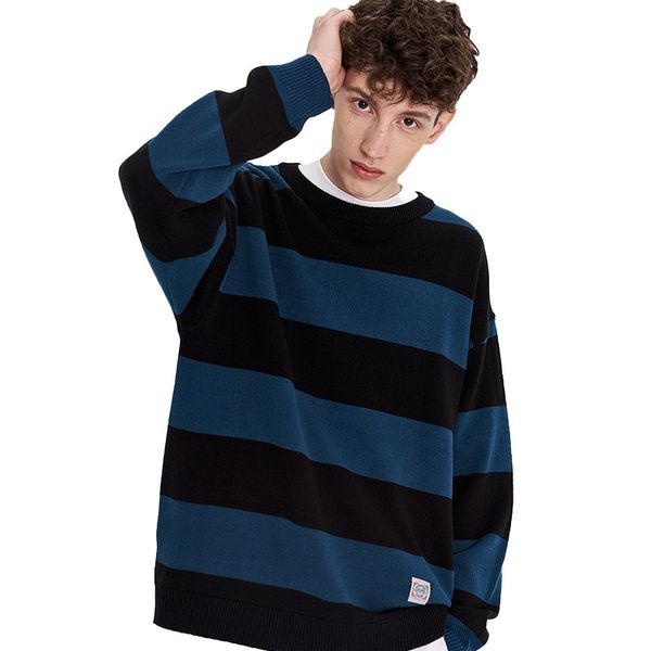 2020 new autumn knitted slim shirt men japanese striped round neck sweater mens warmth trend student wear, White;black
2020 new autumn knitted slim shirt men japanese striped round neck sweater mens warmth trend student wear, White;black