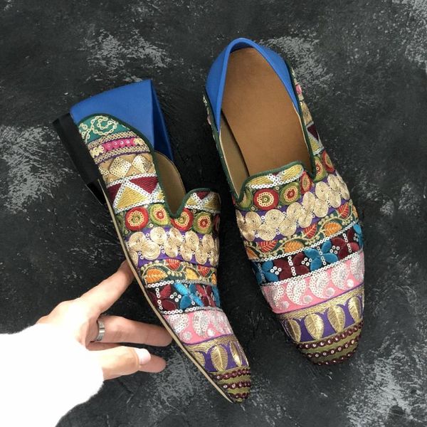 tribal print jacquard cotton men dress shoes slip on flats fashion color men gold line embroidery loafers, Black
tribal print jacquard cotton men dress shoes slip on flats fashion color men gold line embroidery loafers, Black