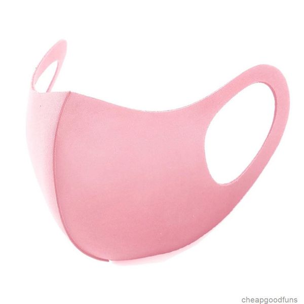 u kids fashion masks ice face silk proof children anti dust washable mask breathable facemask 1u
u kids fashion masks ice face silk proof children anti dust washable mask breathable facemask 1u