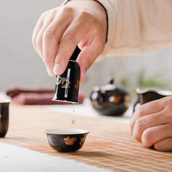 фарфоровые чашки чая китайские чашки керамические kung fu чайный сервиз китай селадон чайная ручная роспись пиалу brewing кубок d058 yxljly
фарфоровые чашки чая китайские чашки керамические kung fu чайный сервиз китай селадон чайная ручная роспись пиалу brewing кубок d058 yxljly