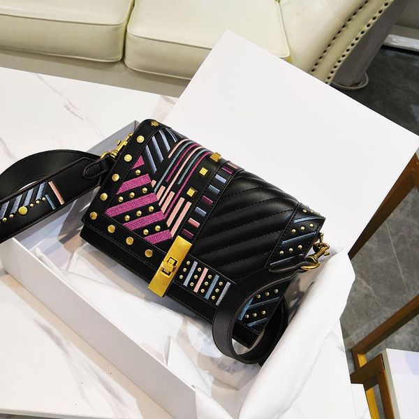 women's bag 2020 new punk rivet shoulder messenger bag irregular embroidered chain small square bags women purse and handbags
women's bag 2020 new punk rivet shoulder messenger bag irregular embroidered chain small square bags women purse and handbags