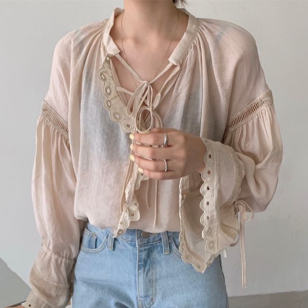 2021 new chiffon solid shirts neck-neck up front hollowed out lace trimming enlargement female blouse fall ggv4, White
2021 new chiffon solid shirts neck-neck up front hollowed out lace trimming enlargement female blouse fall ggv4, White