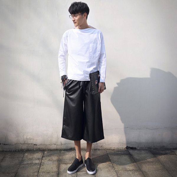 2021 men wide-legged punks'pu leather calf-length stage performance man's korean hip-hop style vintage wear pantalones 3qus, Black
2021 men wide-legged punks'pu leather calf-length stage performance man's korean hip-hop style vintage wear pantalones 3qus, Black